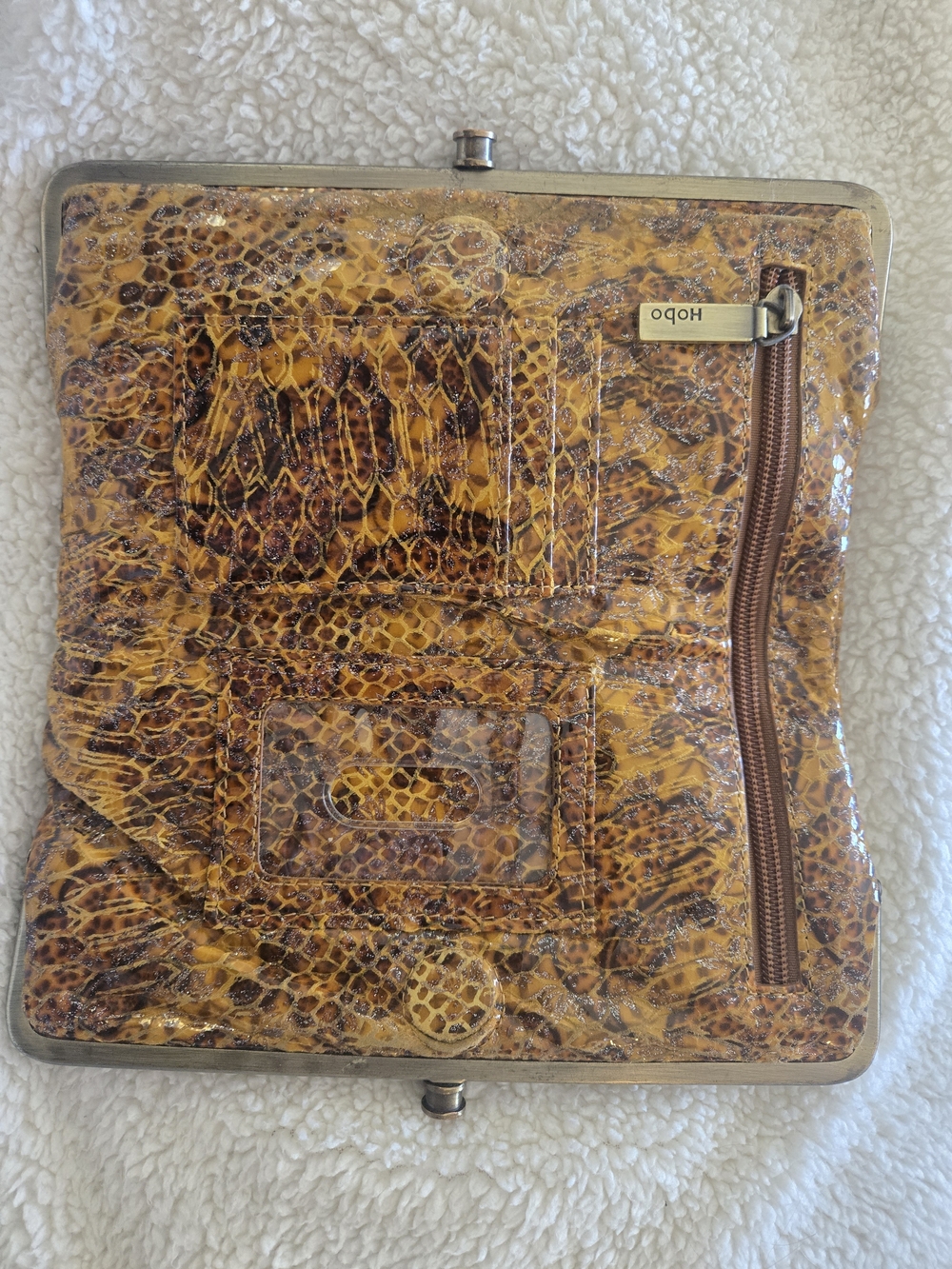 HOBO Autumn Paisley Genuine Leather Lauren Clutch Wallet - Picture 2 of 4